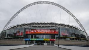Wembley suits Liverpool against Everton, Manchester City