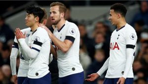 Kane, Son Lead Spurs To Victory